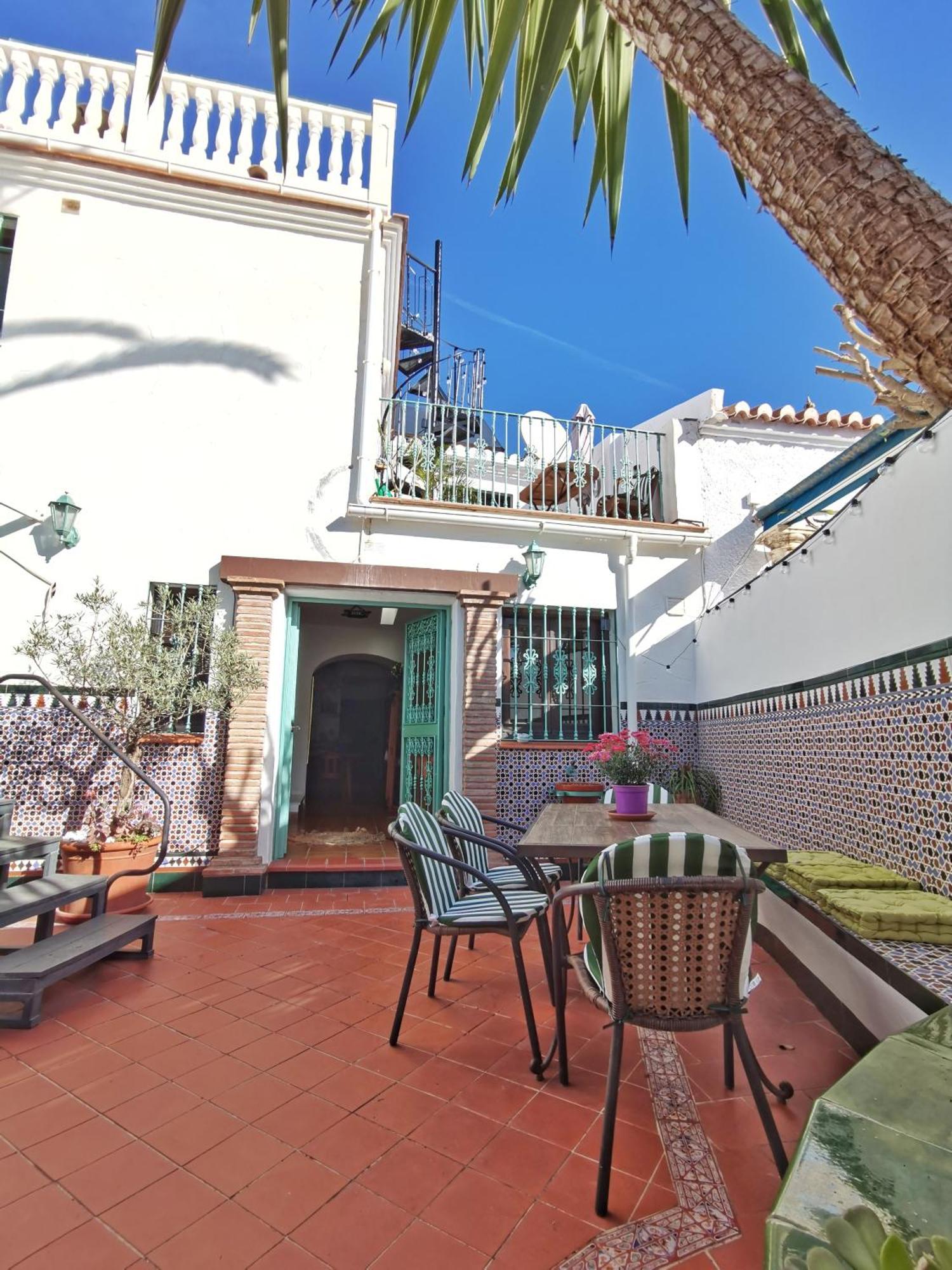 Villa Carabeo 内尔哈 外观 照片