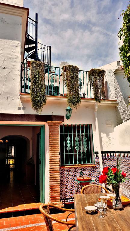 Villa Carabeo 内尔哈 外观 照片
